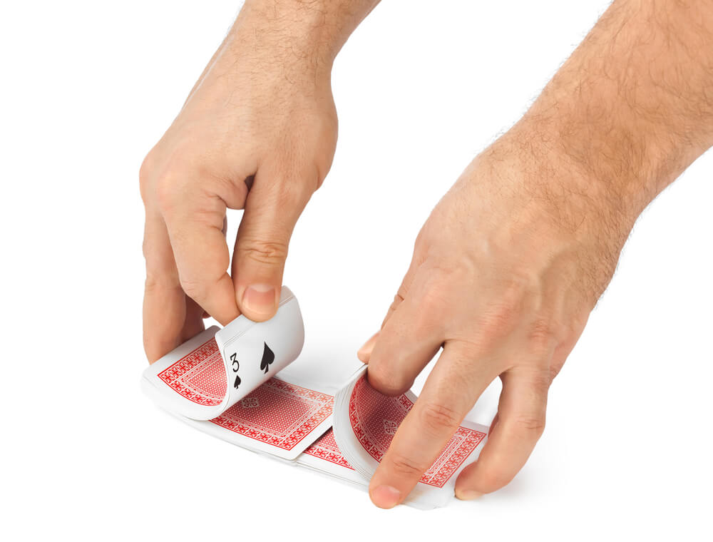 How To Shuffle A Deck Of Cards Like A Magician Global Cool